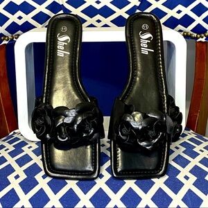 Black square toe flat flower sandals slides sz 11